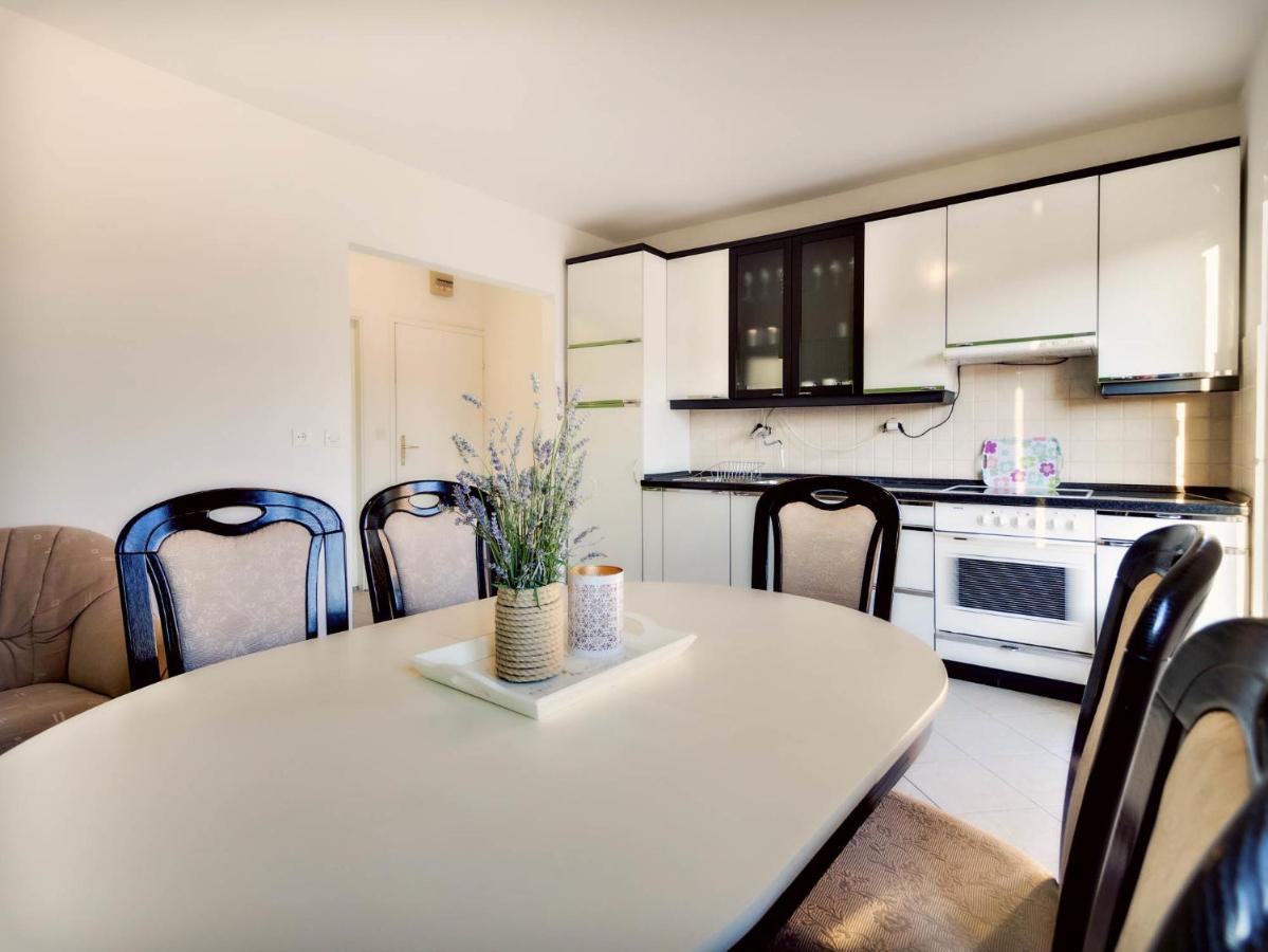 Apartments Zizic 보디체 객실 사진