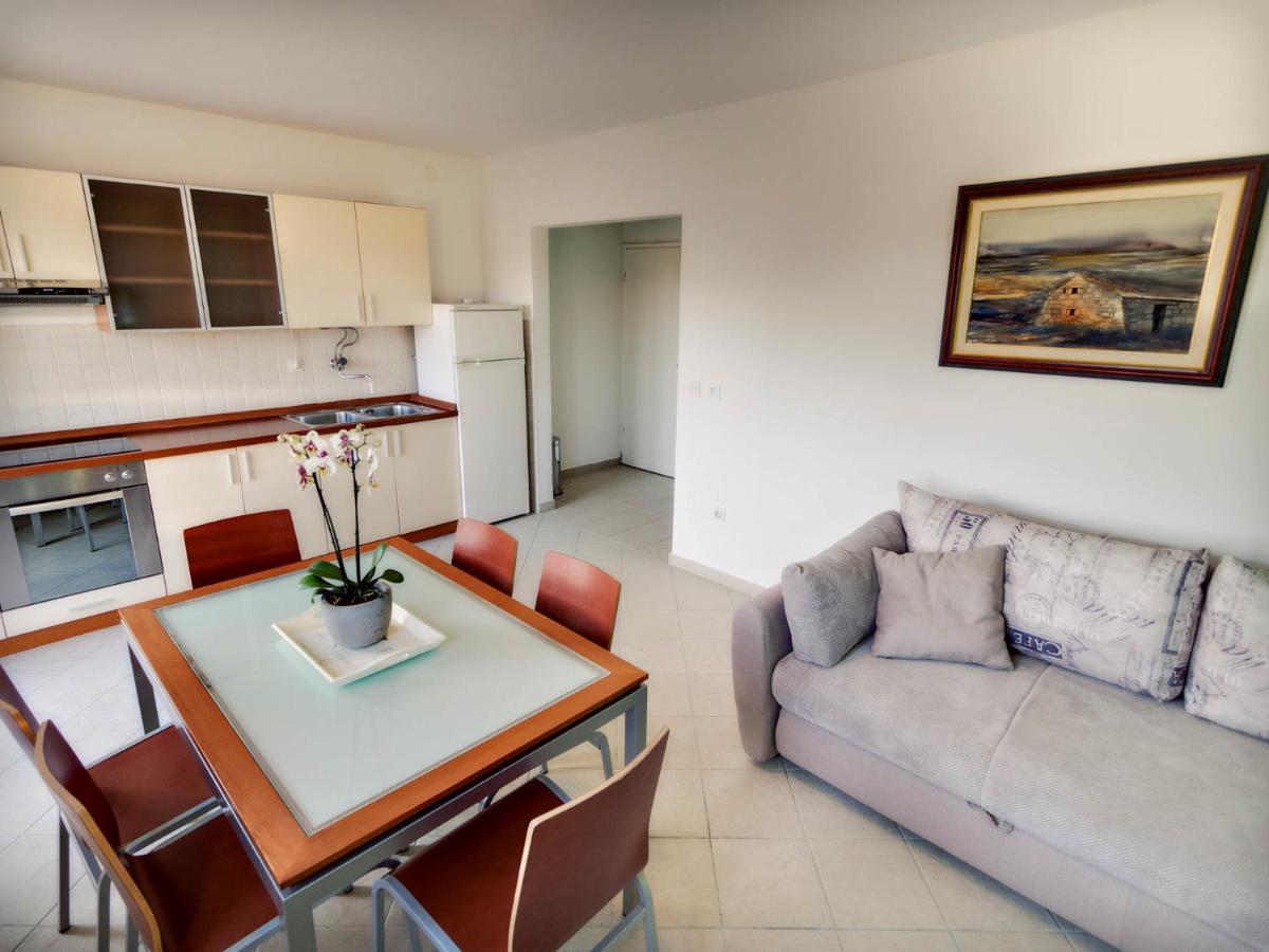 Apartments Zizic 보디체 객실 사진